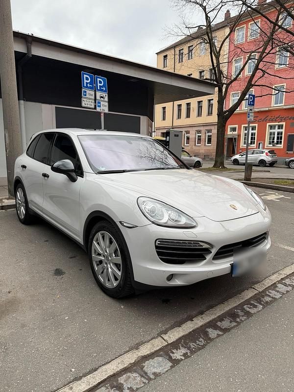 Gebraucht Porsche Cayenne 245 PS (180 kW) 2012 Schwarz SUV