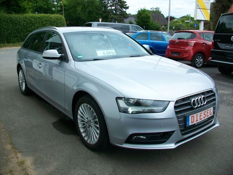 Gebraucht Audi A4 Attraction 150 PS (110 kW) 2015 Florettsilber metallic (metallic) Kombi