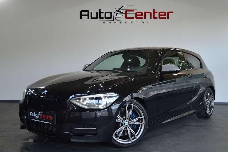 Schwarz Gebraucht 2012 BMW 135 Coupé M Performance Coupé | 25.490 € - Bild 1/4