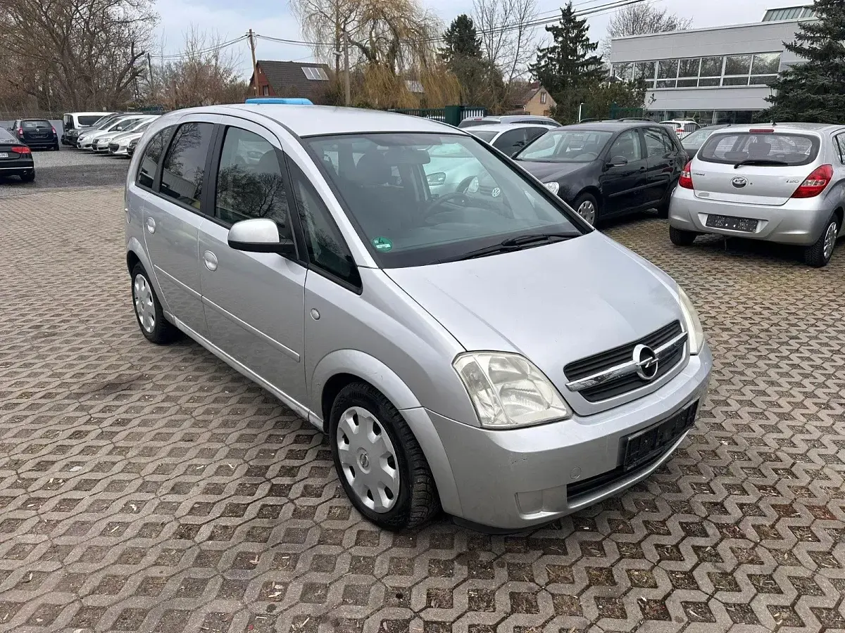 Gebraucht Opel Meriva 100 PS (73 kW) 2005 Silber Van / Kleinbus