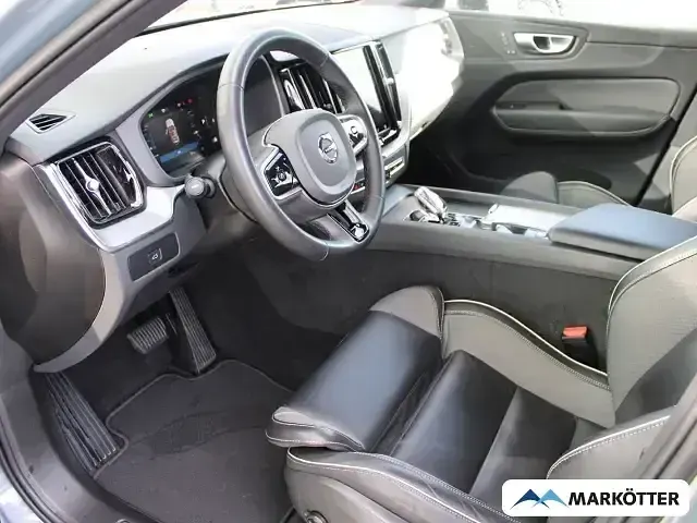 Gebraucht Volvo XC60 Plus 250 PS (183 kW) 2023 Thunder grey / metallic SUV