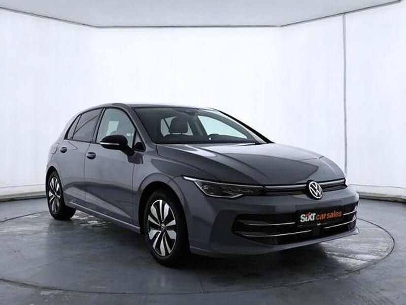 Grau Gebraucht 2025 VW Golf VIII Limousine | 27.220 € (Guter Preis) - Bild 1/4