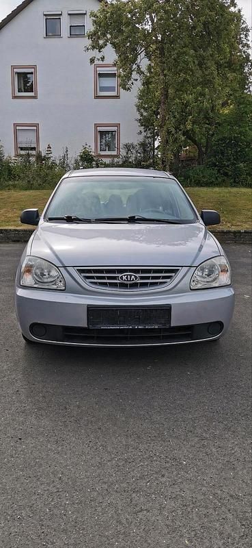 Silber Gebraucht 2006 Kia Carens Van / Kleinbus | 500 € - Bild 1/4