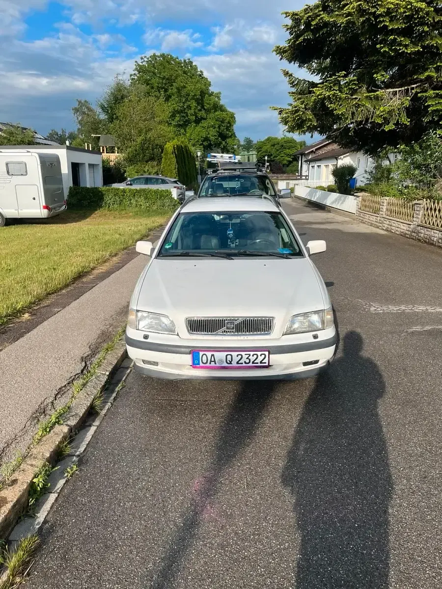 Gebraucht Volvo V40 140 PS (102 kW) 1998 Weiß Kombi