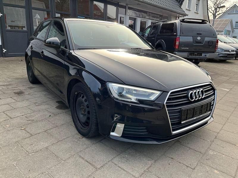 Gebraucht Audi A3 Sport 110 PS (80 kW) 2017 Schwarz Limousine