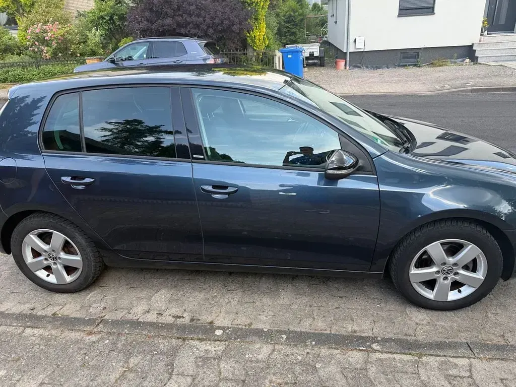Gebraucht VW Golf VII 86 PS (63 kW) 2014 Blau Limousine