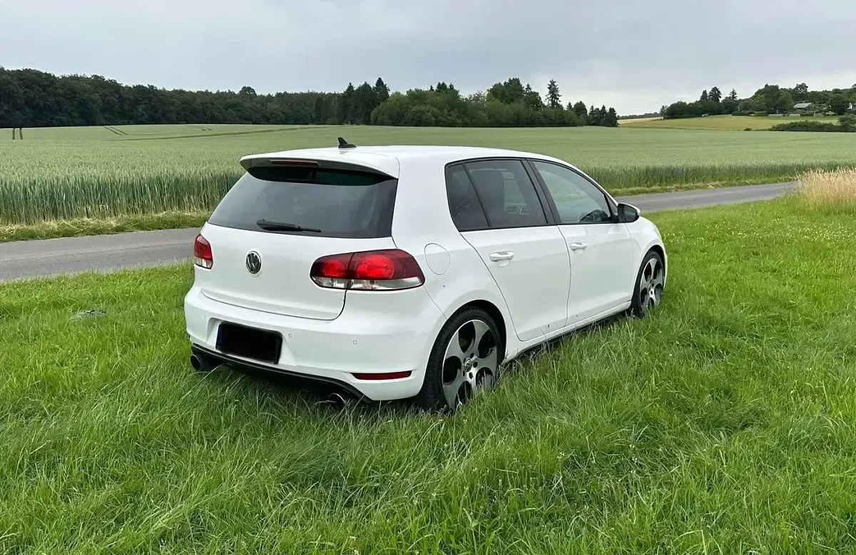 Gebraucht VW Golf VI GTI 211 PS (155 kW) 2009 Weiß Kleinwagen