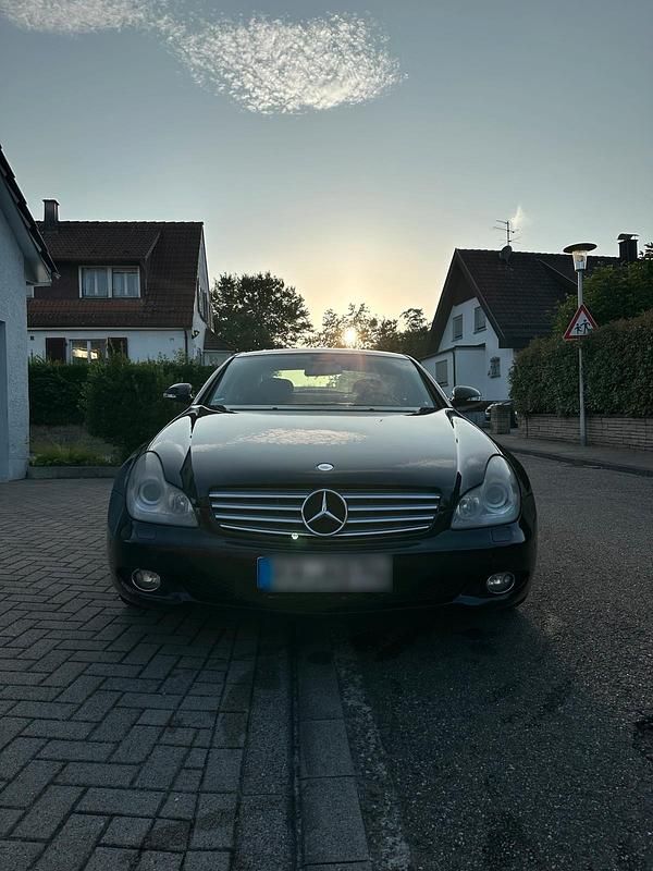 Schwarz Gebraucht 2005 Mercedes CLS350 Coupé | 6.000 € (Guter Preis) - Bild 1/4