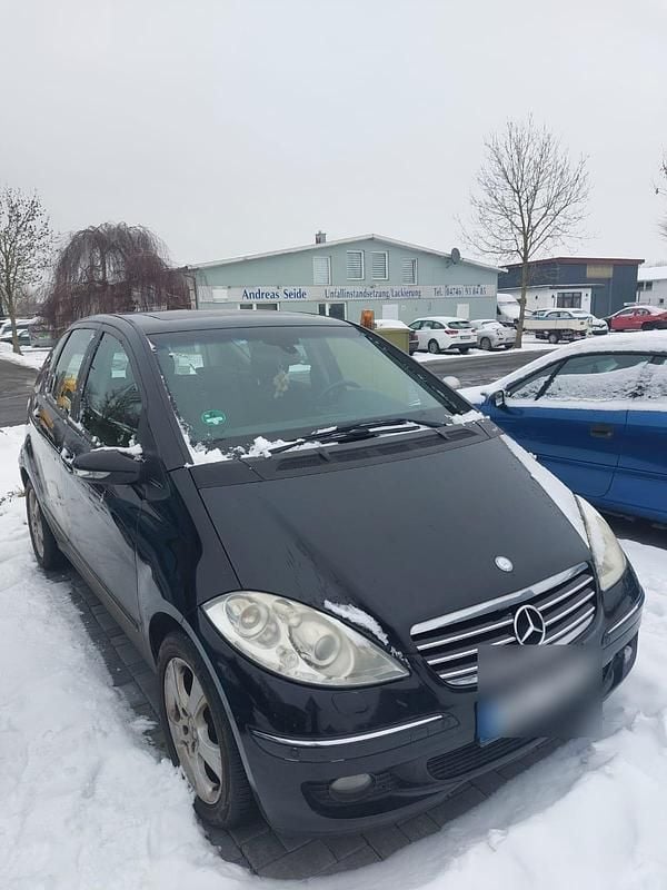 Schwarz Gebraucht 2007 Mercedes A180 Kleinwagen | 1.000 € (Fairer Preis) - Bild 1/4