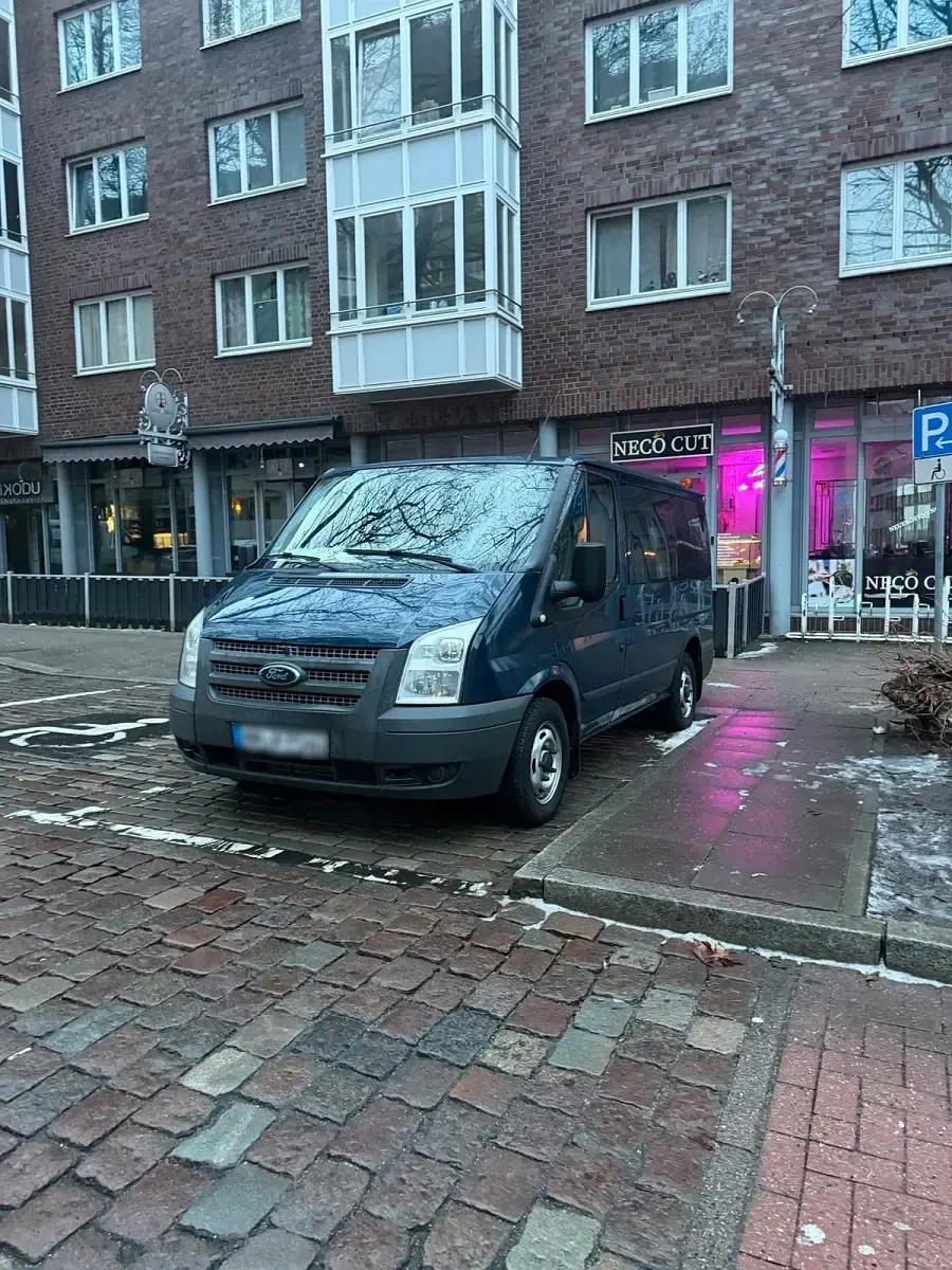 Gebraucht Ford Transit 125 PS (91 kW) 2013 Blau Van / Kleinbus