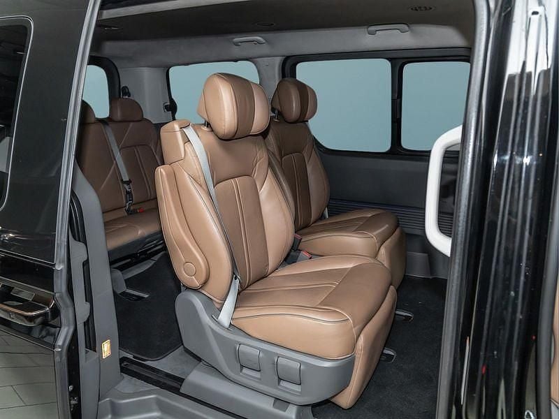 Gebraucht Hyundai Staria 177 PS (130 kW) 2022 Schwarz Van / Kleinbus