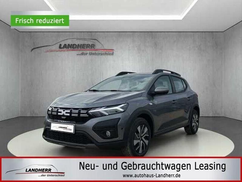 Neu Dacia Sandero Expression 91 PS (66 kW) 2025 Grau Limousine