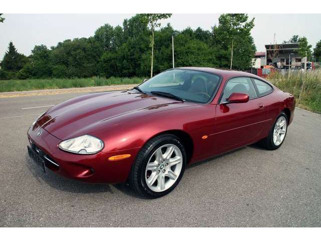 Rot Gebraucht 1997 Jaguar XK8 Coupé | 18.400 € (Superpreis) - Bild 1/1