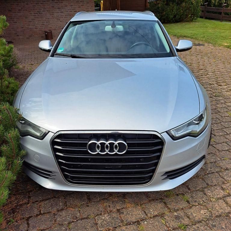 Silber Gebraucht 2013 Audi A6 Kombi | 11.900 € (Fairer Preis) - Bild 1/4