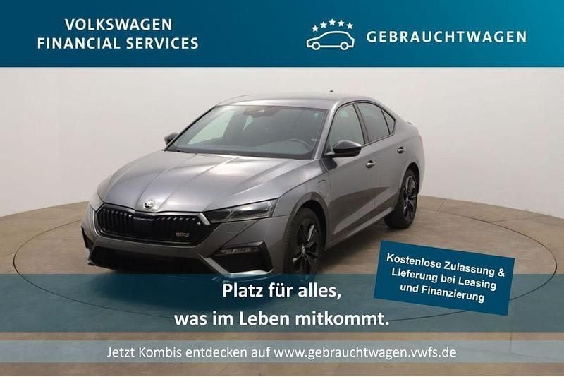 Graphitegrau metallic Gebraucht 2023 Skoda Octavia RS Limousine | 28.599 € (Superpreis) - Bild 1/4