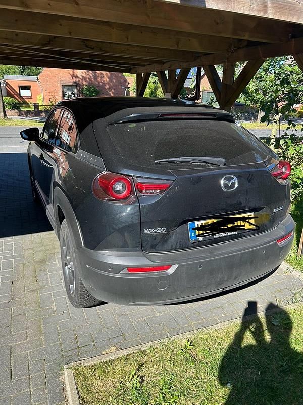 Schwarz Gebraucht 2023 Mazda MX30 SUV | 15.750 € (Superpreis) - Bild 1/4