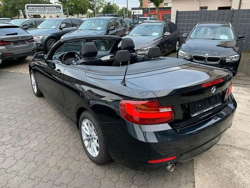 Gebraucht BMW 218 150 PS (110 kW) 2015 Saphirschwarz (metallic) Cabrio