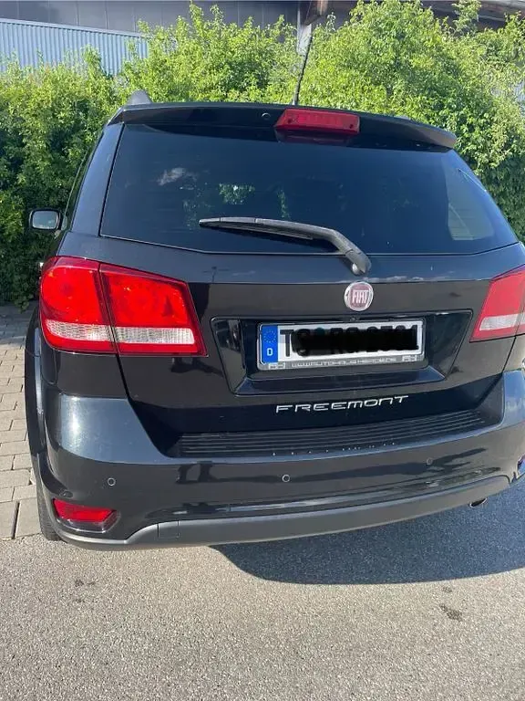 Gebraucht Fiat Freemont Lounge 170 PS (125 kW) 2012 Schwarz SUV