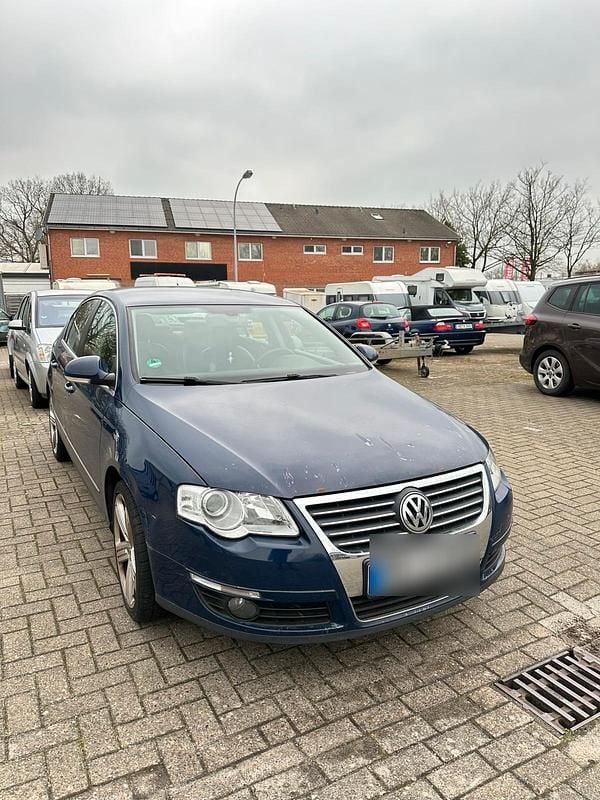 Second-hand VW Passat 140 CP (102 kW) 2006 Albastru Berlinǎ