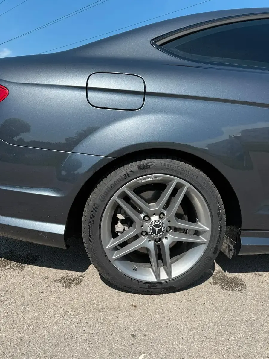 Gebraucht Mercedes C350 306 PS (225 kW) 2012 Andere farben Coupé