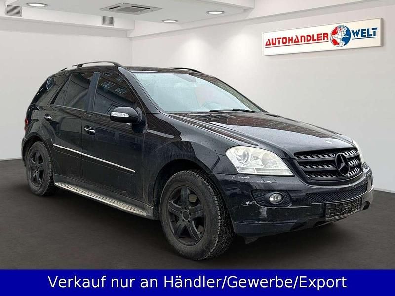 Gebraucht Mercedes ML320 224 PS (164 kW) 2007 Schwarz SUV