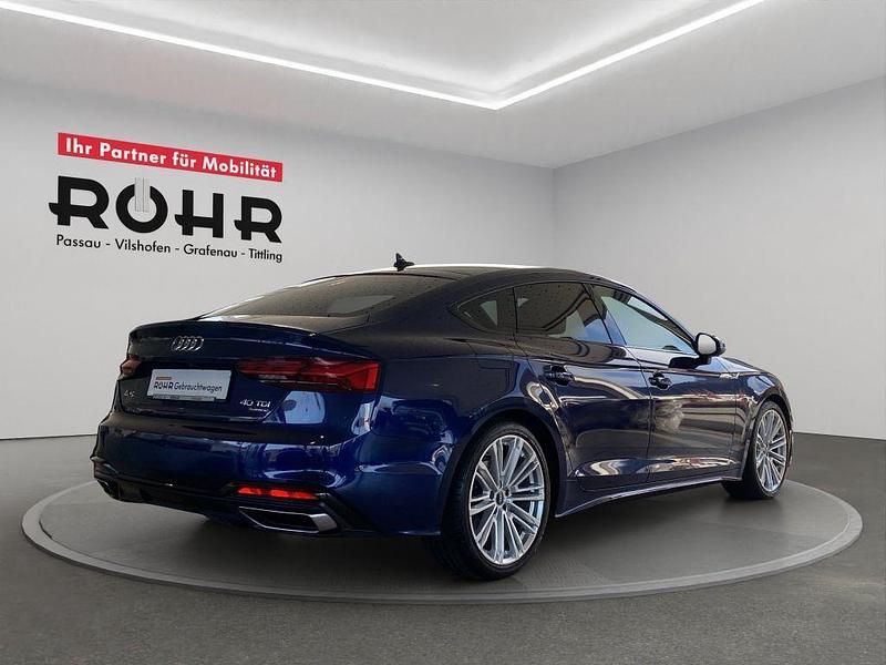 Gebraucht Audi A5 Sportback S-Line 204 PS (150 kW) 2022 Navarrablau metallic Kleinwagen