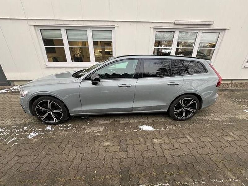 Gebraucht Volvo V60 Plus 197 PS (144 kW) 2024 Grau Kombi