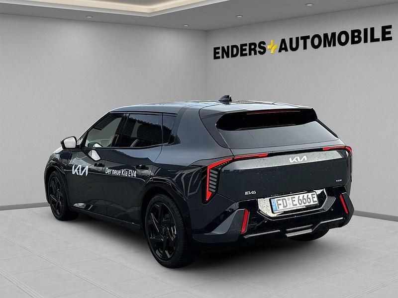 Gebraucht Kia EV4 GT-Line 150 kW (204 PS) 2025 H8g) penta metal metallic (grau Kleinwagen