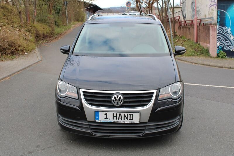Gebraucht VW Touran Freestyle 140 PS (102 kW) 2010 Schwarz Van / Kleinbus