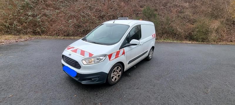 Second-hand Ford Transit 95 CP (69 kW) 2018 Alb Monovolum