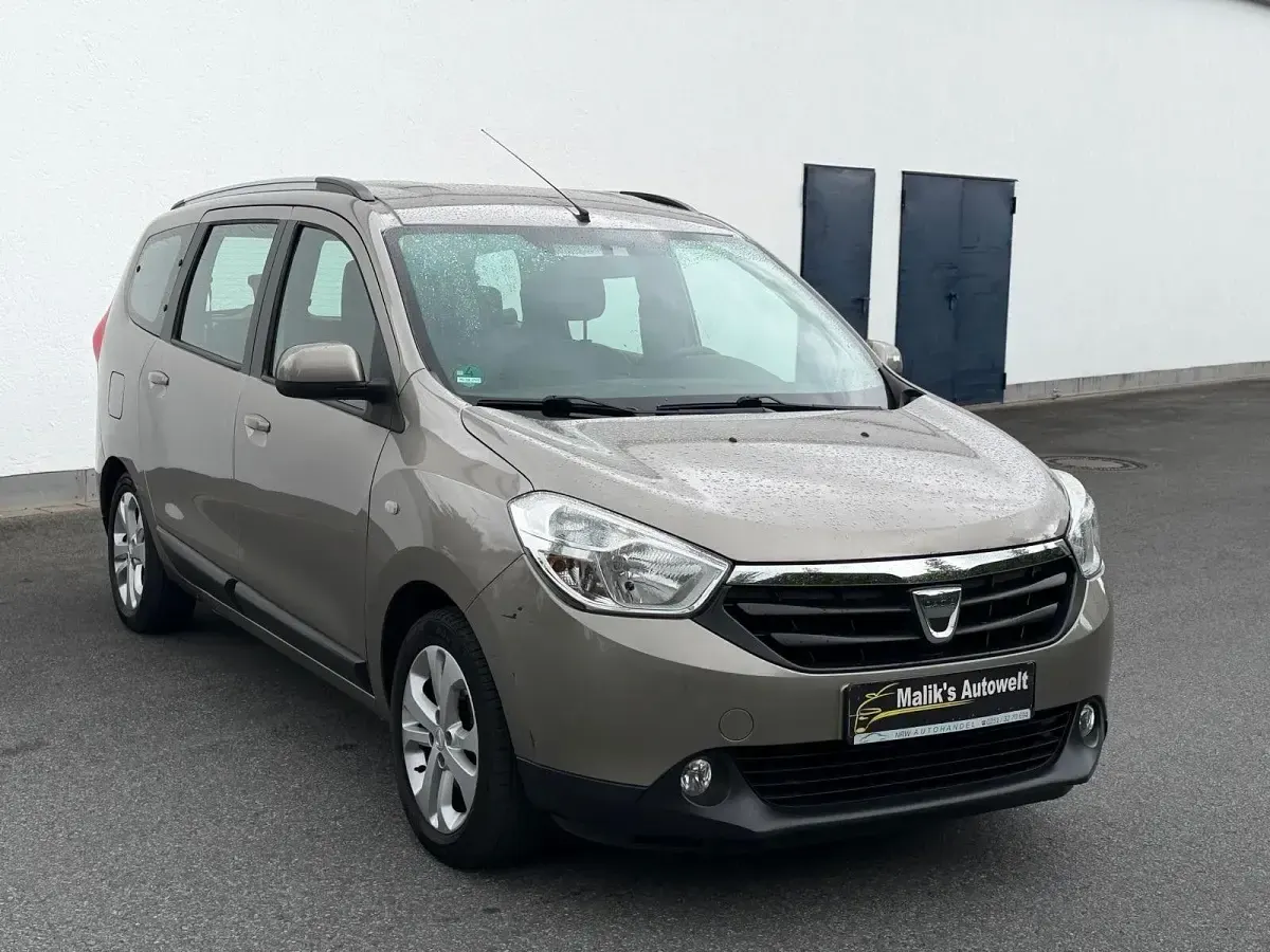 Gebraucht Dacia Lodgy Prestige 107 PS (78 kW) 2014 Braun Van / Kleinbus