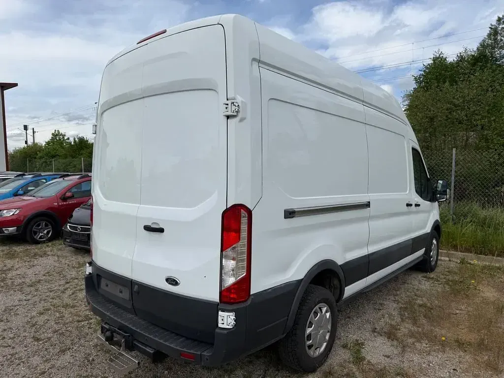 Gebraucht Ford Transit Trend 170 PS (125 kW) 2017 Weiß Limousine