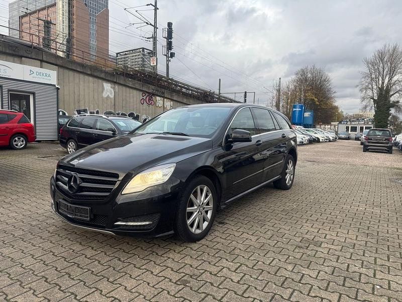 Schwarz Gebraucht 2010 Mercedes R280 Van / Kleinbus | 8.999 € (Guter Preis) - Bild 1/4