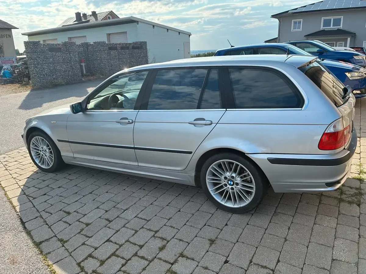 Gebraucht BMW 330 204 PS (150 kW) 2004 Silber Kombi