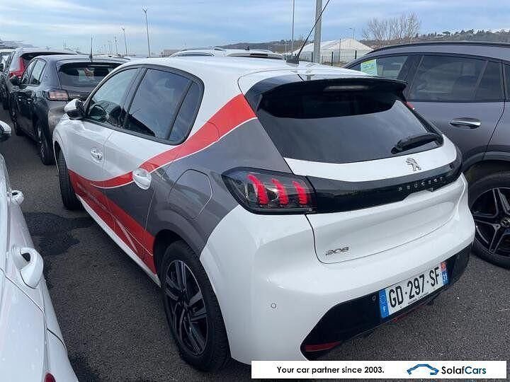 Gebraucht Peugeot 208 Allure 101 PS (74 kW) 2021 Weiß Kleinwagen