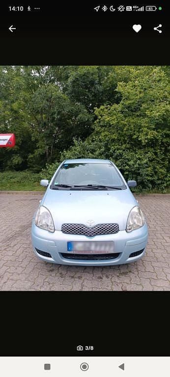 Schwarz Gebraucht 2003 Toyota Yaris Sol Limousine | 1.500 € (Fairer Preis) - Bild 1/4