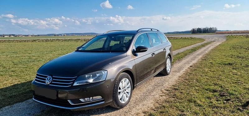 Gebraucht VW Passat Comfortline 170 PS (125 kW) 2012 Braun Kombi