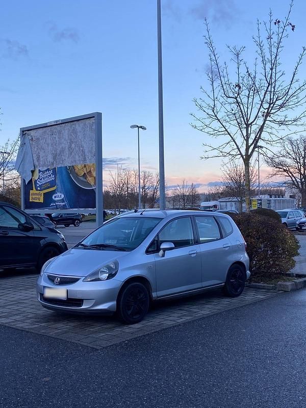 Gebraucht Honda Jazz 78 PS (57 kW) 2005 Grau Kleinwagen