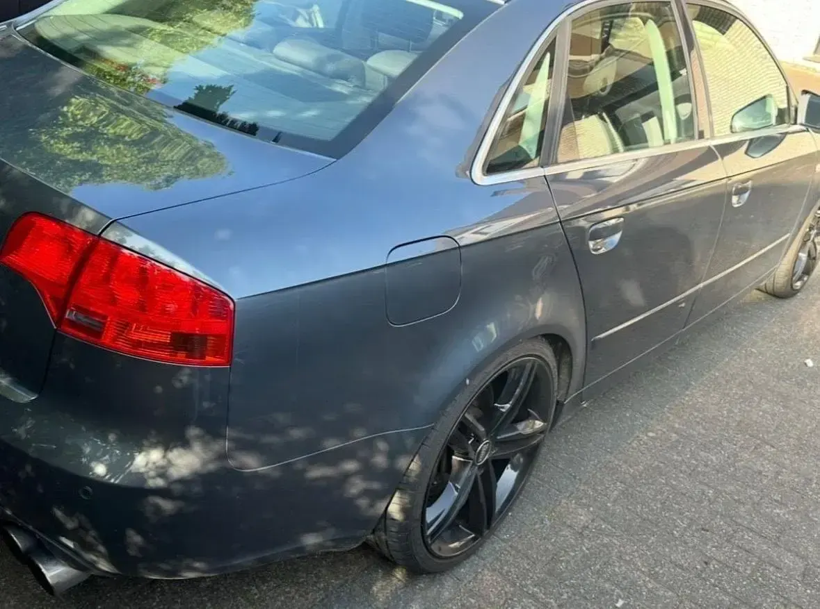 Gebraucht Audi A4 200 PS (147 kW) 2007 Grau Limousine