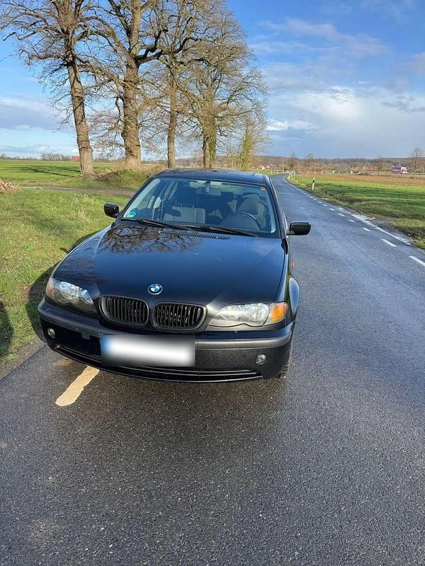 Gebraucht BMW 318 143 PS (105 kW) 2004 Schwarz Limousine