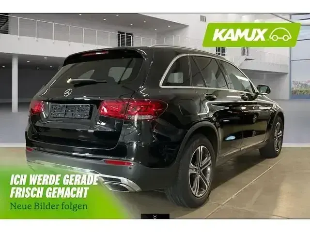 Gebraucht Mercedes GLC220 194 PS (142 kW) 2022 Schwarz SUV