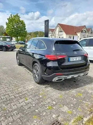 Gebraucht Mercedes GLC220 197 PS (144 kW) 2025 Schwarz SUV