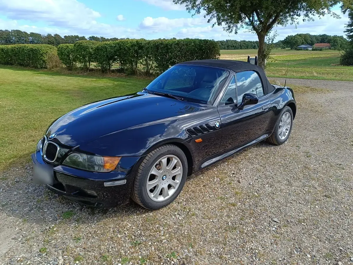 Gebraucht BMW Z3 Sport Line 118 PS (86 kW) 2000 Schwarz Cabrio