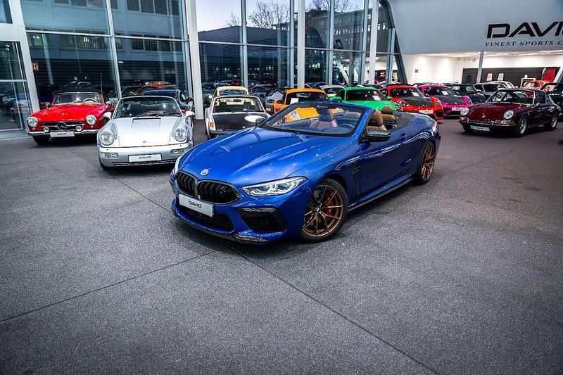 Marina bay blau metallic Gebraucht 2021 BMW M8 Competition Edition Cabrio | 84.990 € (Fairer Preis) - Bild 1/4