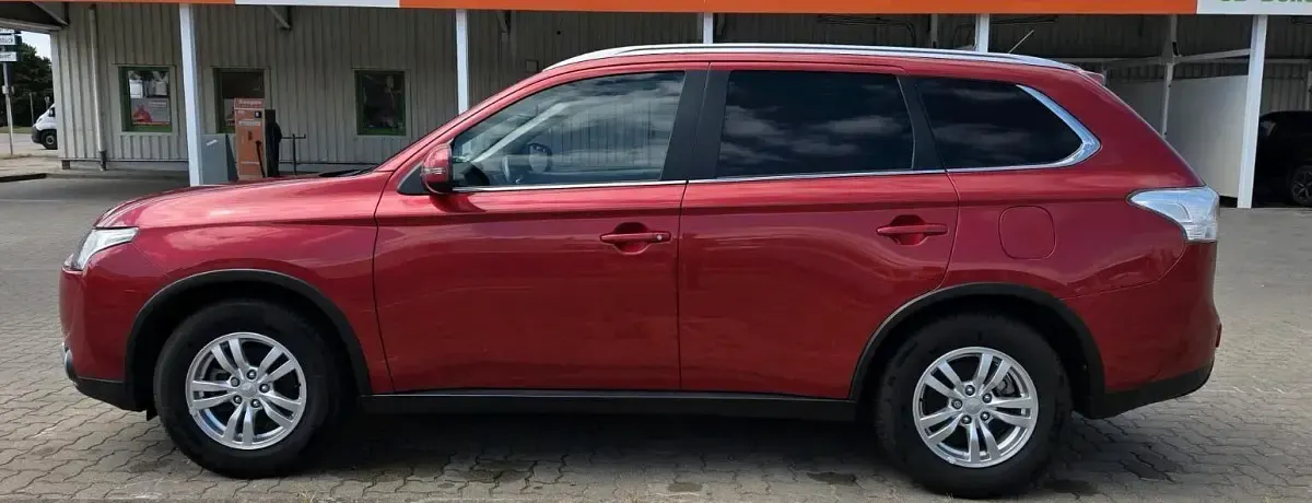Gebraucht Mitsubishi Outlander 150 PS (110 kW) 2014 Rot SUV