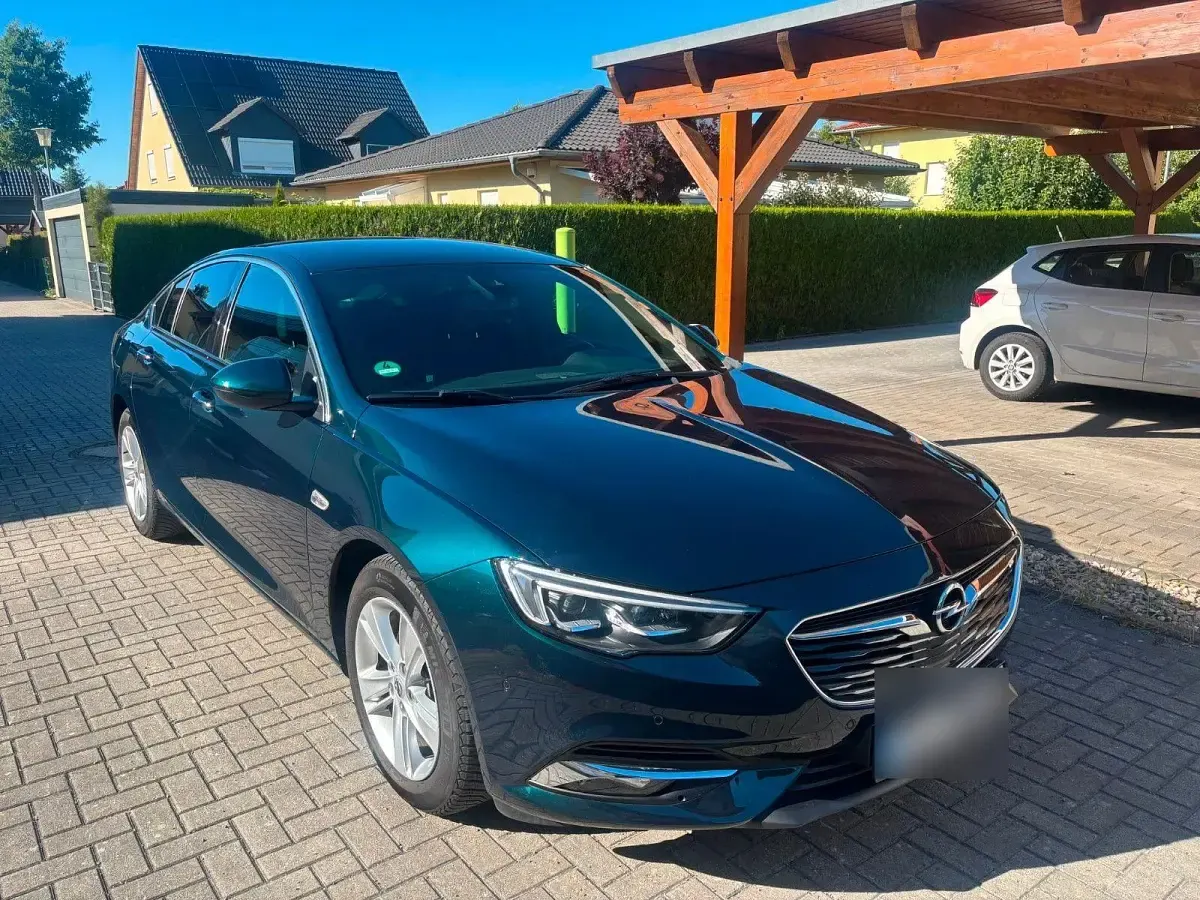 Gebraucht Opel Insignia Sport 170 PS (125 kW) 2017 Schwarz Limousine