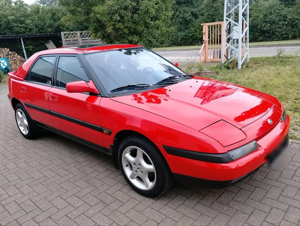 Gebraucht Mazda 323F 103 PS (75 kW) 1993 Rot Coupé