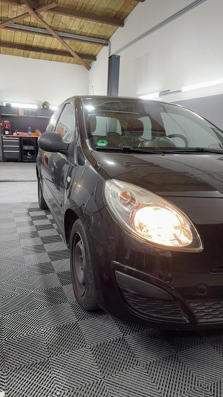 Gebraucht Renault Twingo 58 PS (42 kW) 2009 Schwarz Kleinwagen