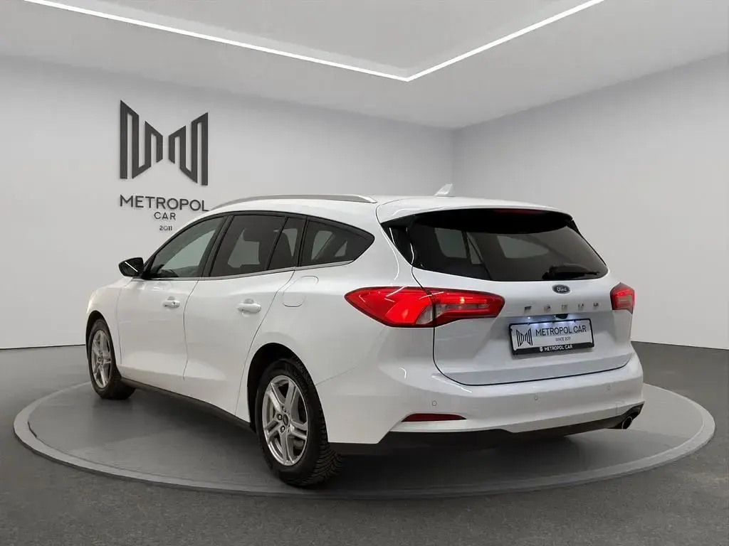 Gebraucht Ford Focus 125 PS (91 kW) 2019 Weiß Limousine