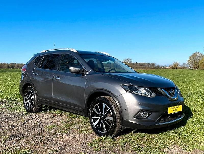 Gebraucht Nissan X-Trail Tekna 131 PS (96 kW) 2016 Silber SUV